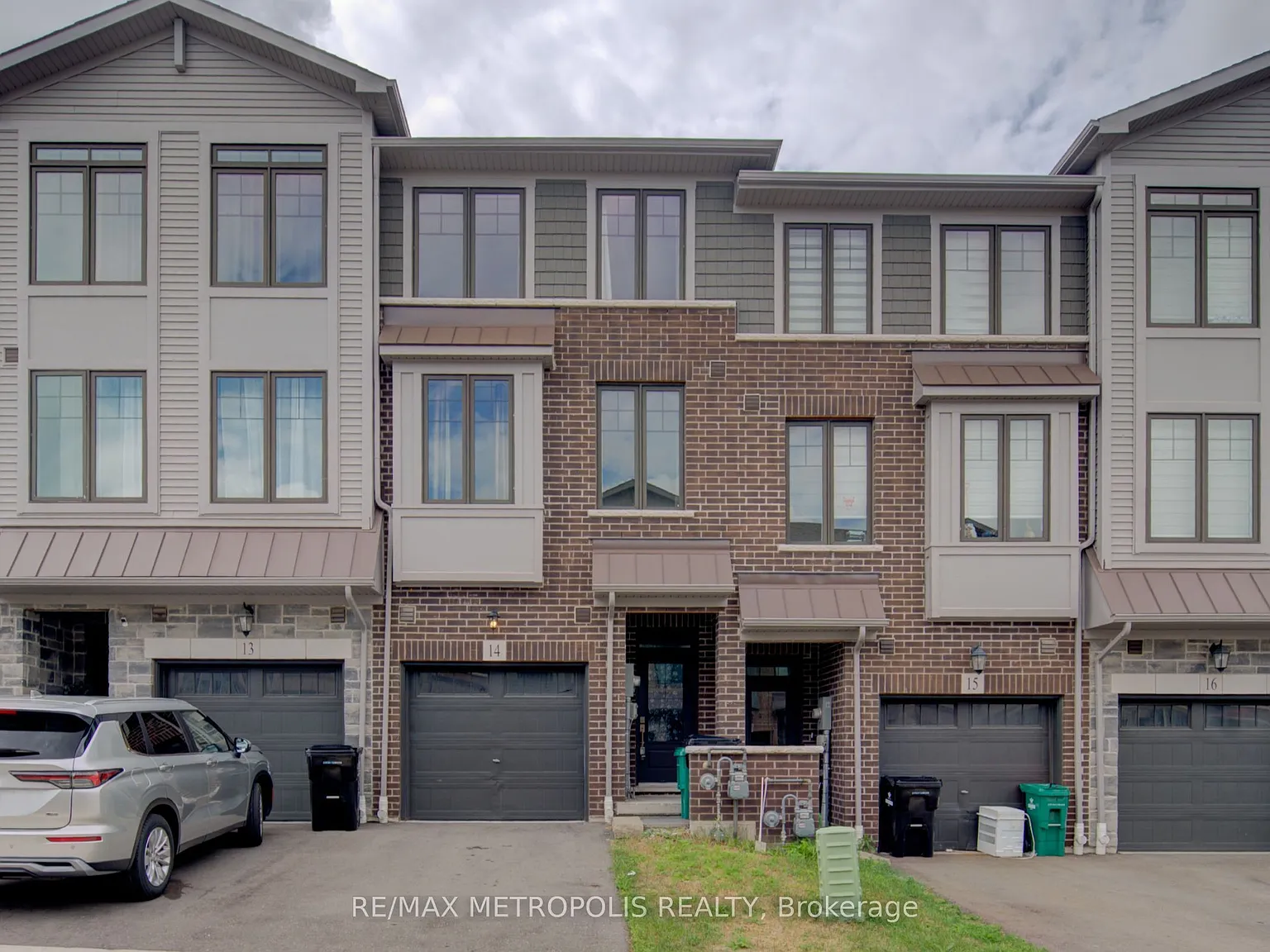 3 bed, $2,600 — Photo 1