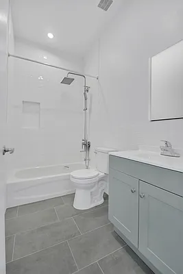 Rented by Compass | media 18