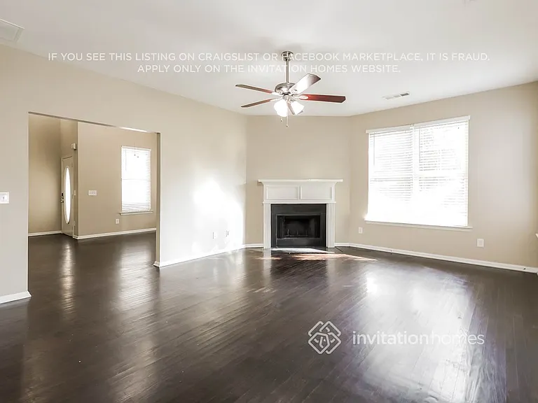 4317 Ben Hill Rd — Photo 5
