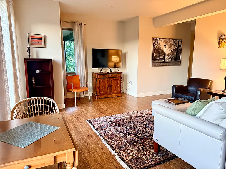12 E Point Ct — Photo 15