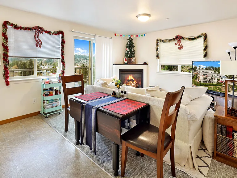 2020 Taylor Ave #1 — Photo 2