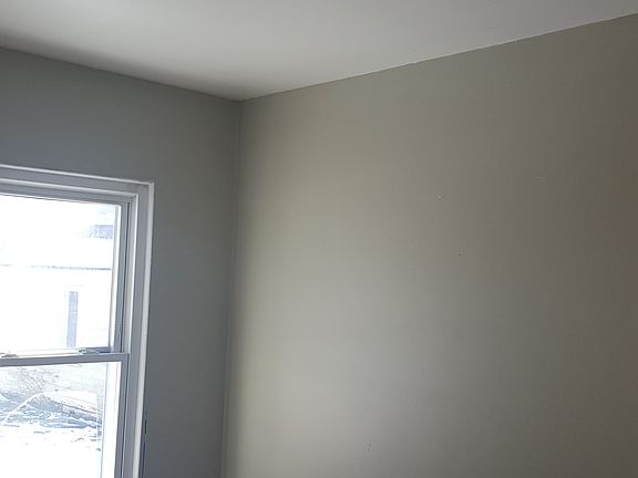 5th image of 451 W Robert Ave