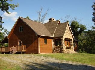 804 Burch Cove Rd, Hayesville, NC 28904