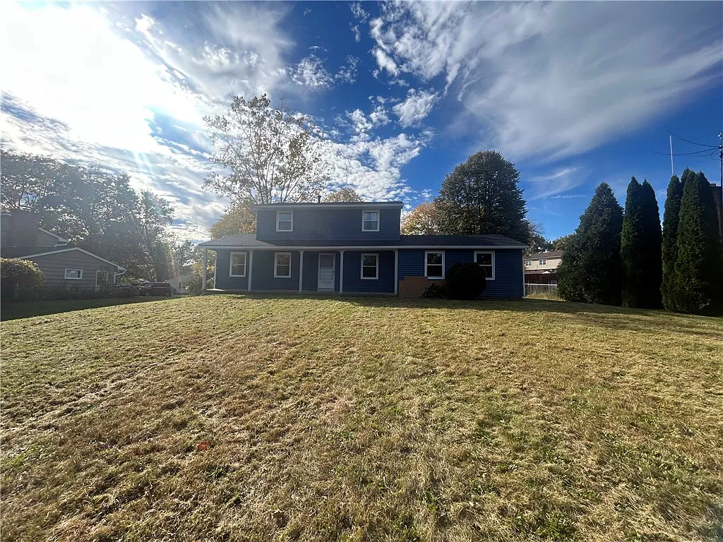 3 bed, 1.5 bath, 1536 sqft, $3,000 — Photo 3