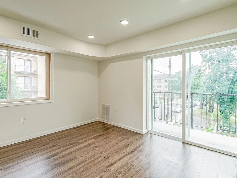 4016 Livingston Rd SE — Photo 22
