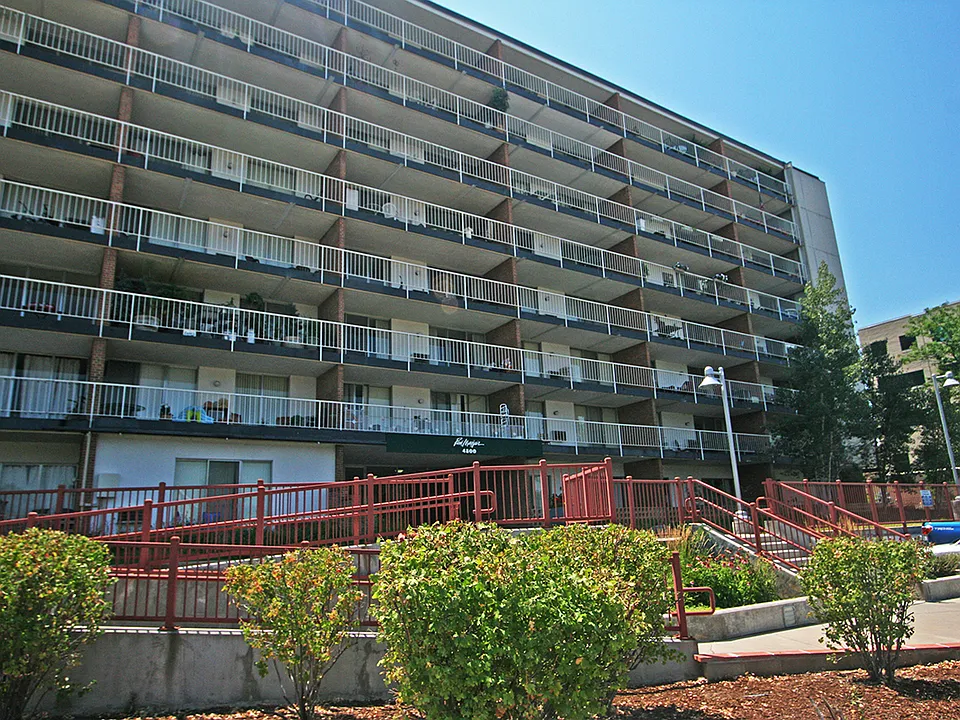 4800 Hale Pkwy #303