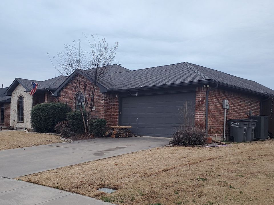 1st image of 225 Hardwicke Ln
