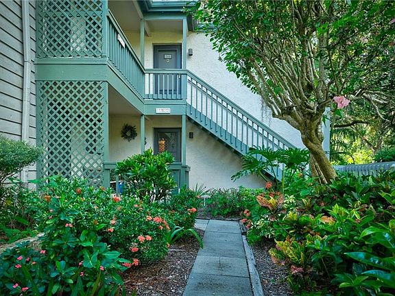 4th image of 1512 Pelican Point Dr #164-7