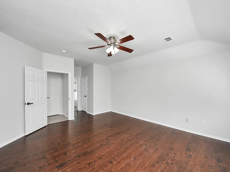8322 Adler Lake Dr — Photo 31