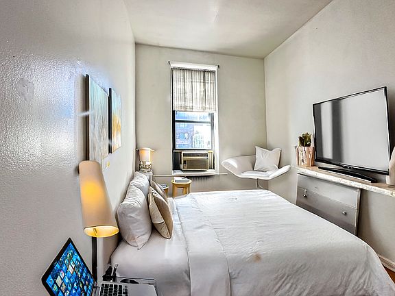4th image of 1166 1st Ave #4E