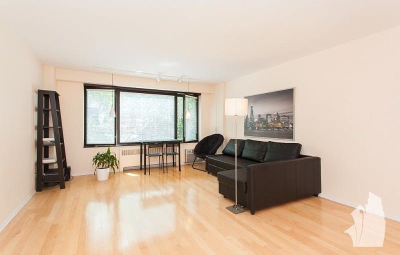 1st image of 3100 N Lake Shore Dr APT 302