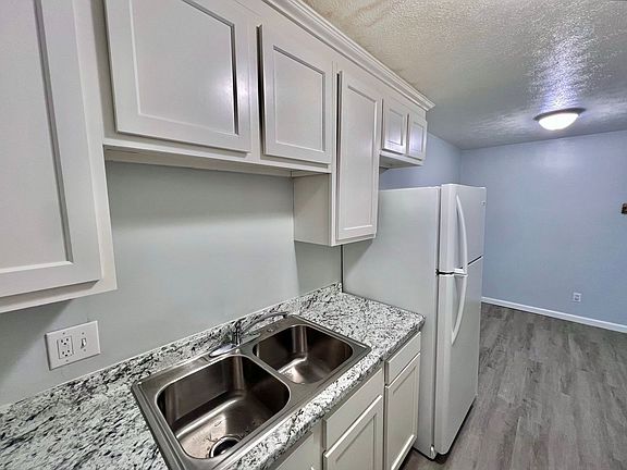 4th image of 422 S Miami Ave APT 4