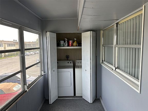 5th image of 25 Saxony Cir #A
