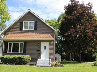 1926 Mount Vernon Rd SE, Cedar Rapids, IA 52403