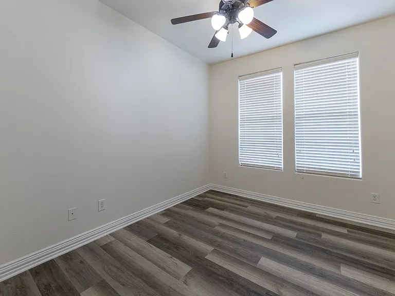 2645 Villa Di Lago Dr #4 — Photo 22