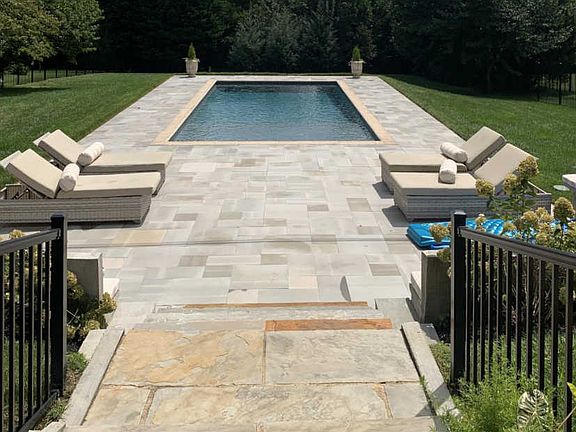 3rd image of 6512 Sherwood Dr