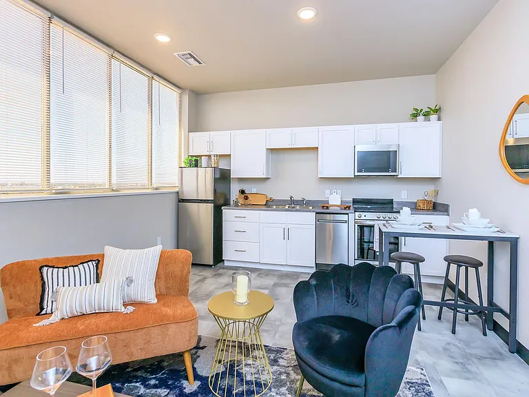 Metro Tower Lofts: Availability Now — Photo 13