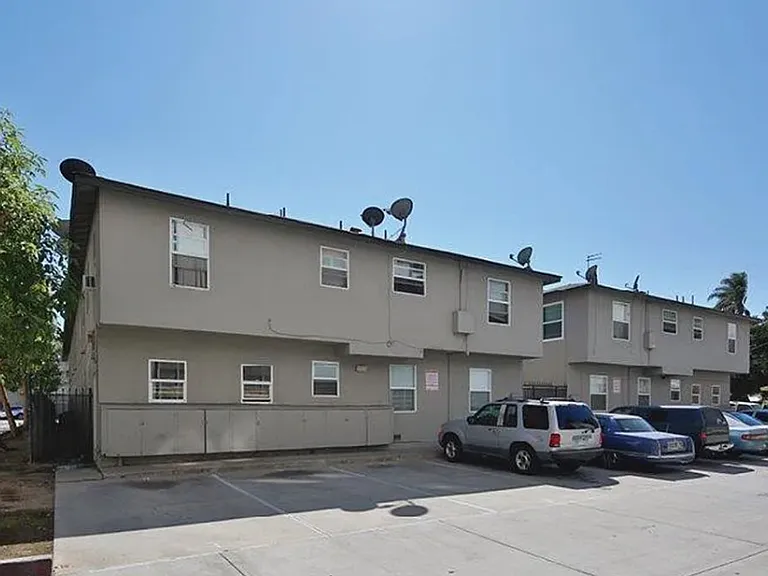 201209 E 12th Street in Long Beach, — Photo 7