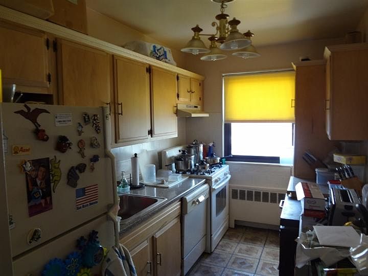 2nd image of 81-15 156th Ave