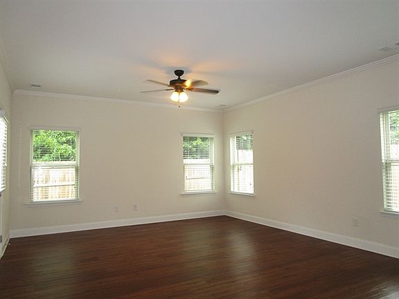 2nd image of 2495 Beal St