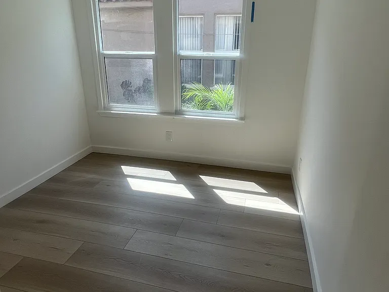 2151 Montana St #1/4 — Photo 9