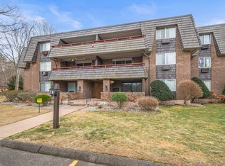 17 Stony Brook Dr APT C5, Glastonbury, CT 06033