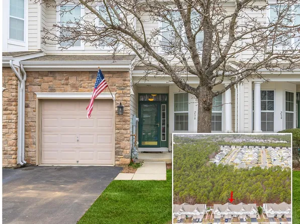 256 Hawthorne Ln, Barnegat, NJ 08005