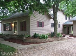 69791 Sunnyfield Rd, Sturgis, MI 49091