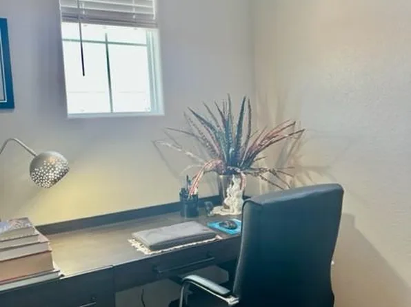 2197 Silvered Bark Dr, Las Vegas, NV 89135