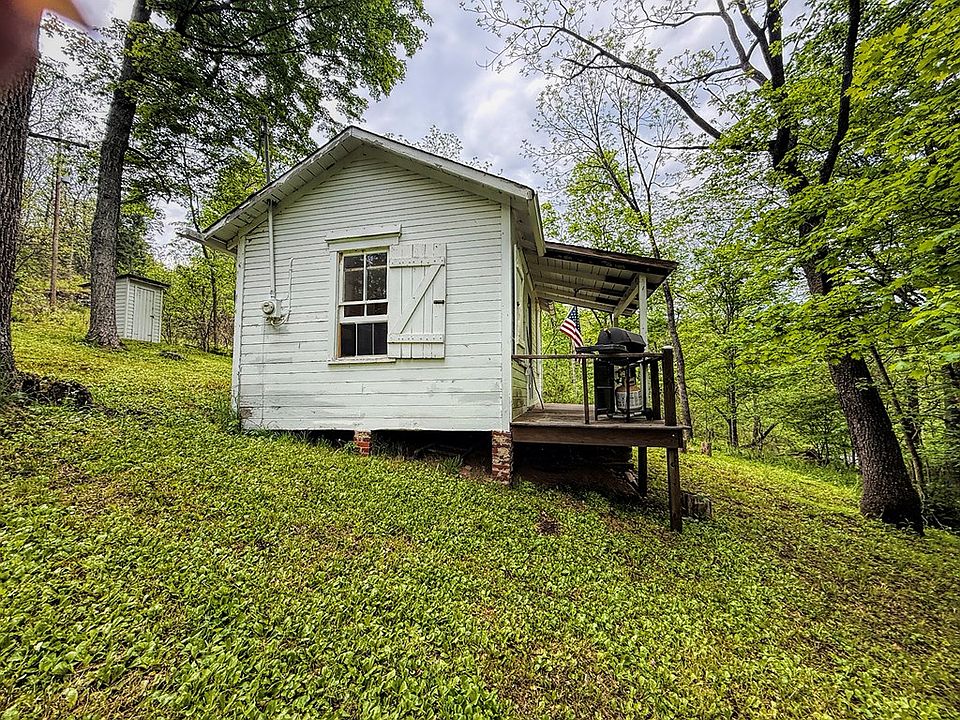 19th image of 16874 Trough Creek Dr