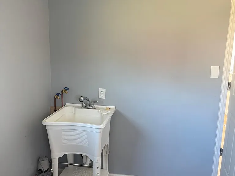 11785 Camden St — Photo 10