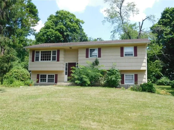 136 Fairview Ave, Spring Valley, NY 10977