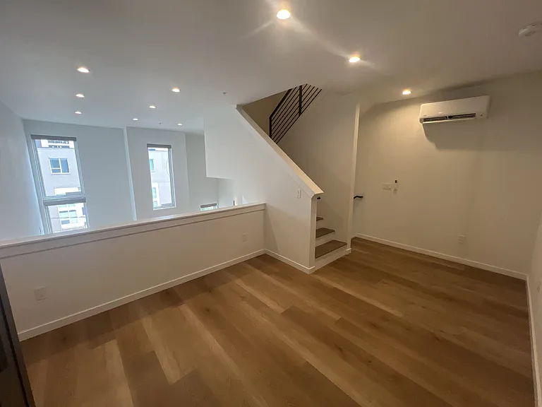 3700 N Marion St #102 — Photo 1
