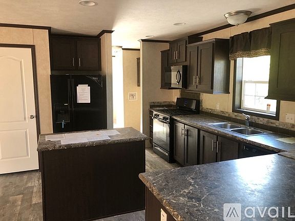 3rd image of 1047 East St #397