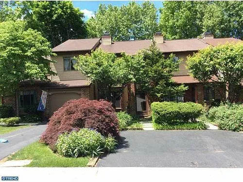 502 Hanover Ct Photo 1
