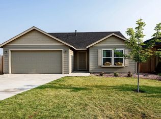 754 NW Green Forest Cir, Redmond, OR 97756