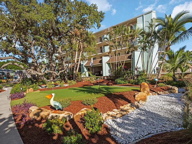 51 W Bay Heights Rd — Photo 38