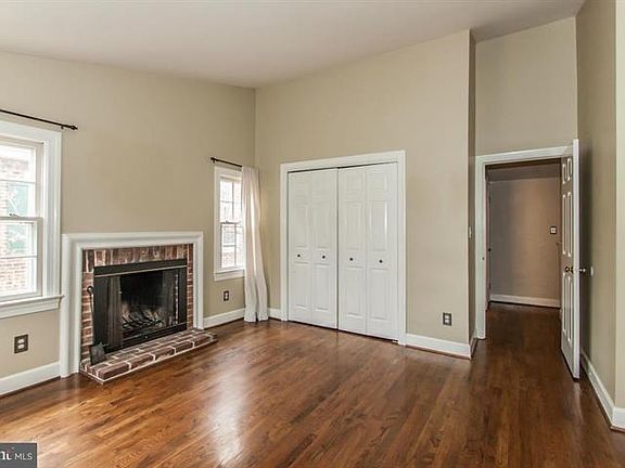 4th image of 211 S Fayette St