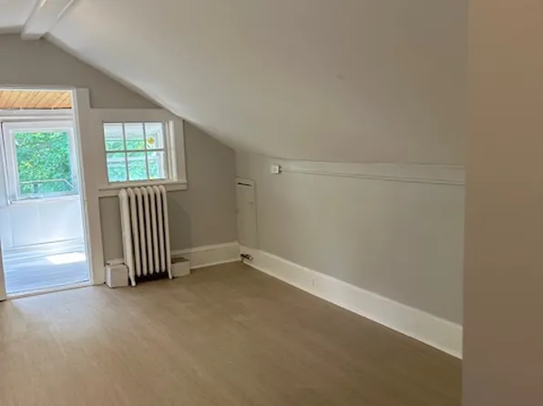 525 W Green St APT 4, Ithaca, NY 14850