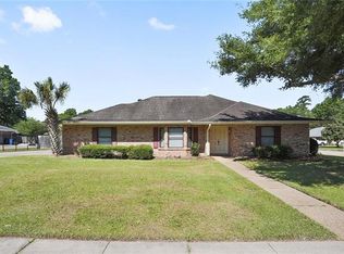 600 Rue Cannes, Hammond, LA 70403