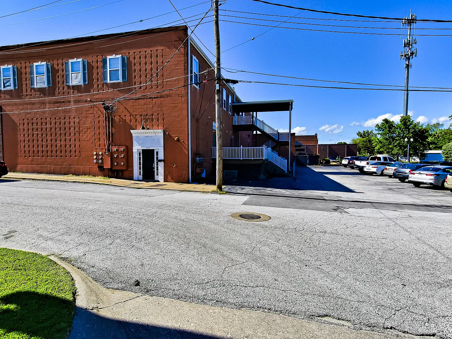 250-258 S Florissant - 252 S. Florissant Rd - Apt B — Photo 4