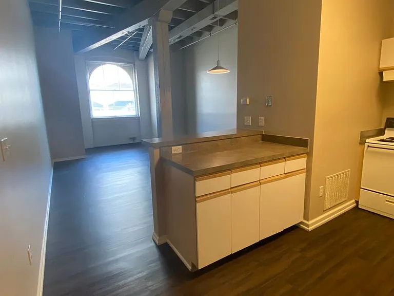 1115 Harney St — Photo 14
