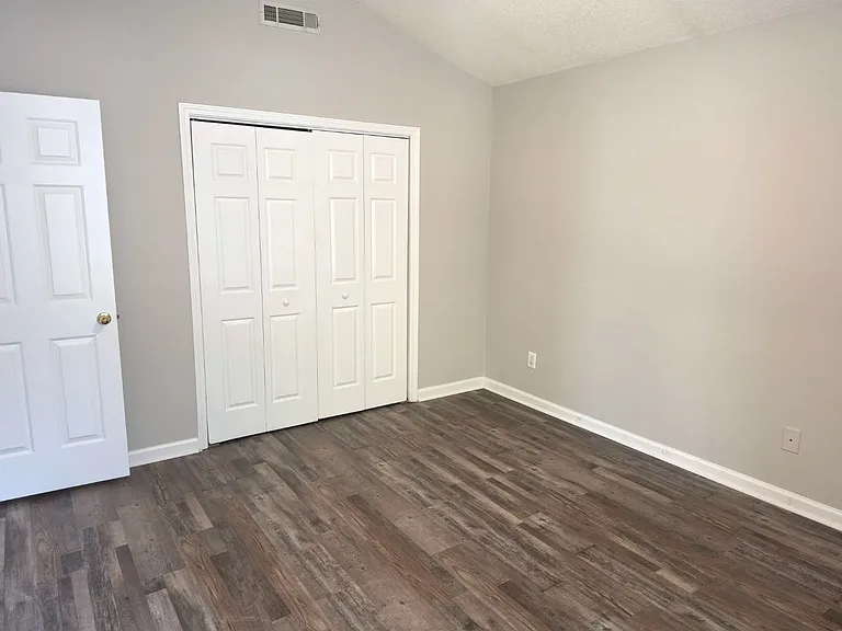 703 S Fairfield Dr — Photo 22