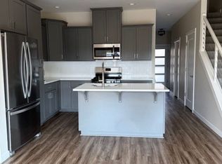 1959 Kari Dawn Ave SE, Salem, OR 97306