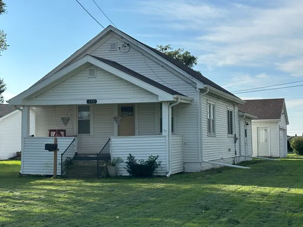 105 E Walnut St, Coal City, IL 60416