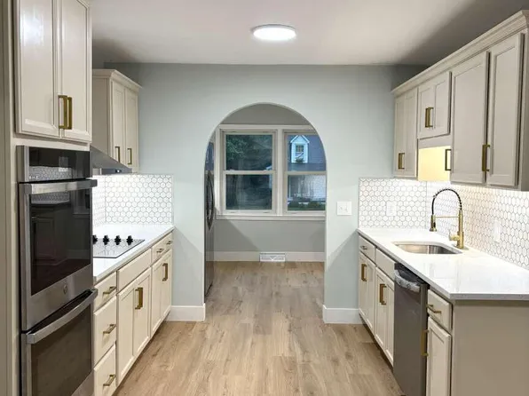 104 Blue Heron Dr, Summerville, SC 29485