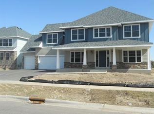 10662 Watersedge Ln, Woodbury, MN 55129