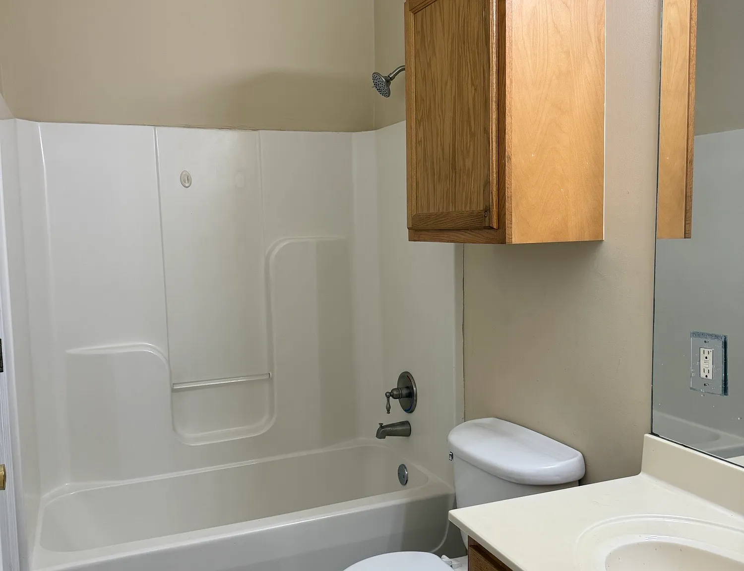 3 bed, 1182 sqft, $1,350 — Photo 4