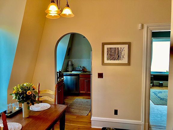 5th image of 780 E Broadway Unit 3B