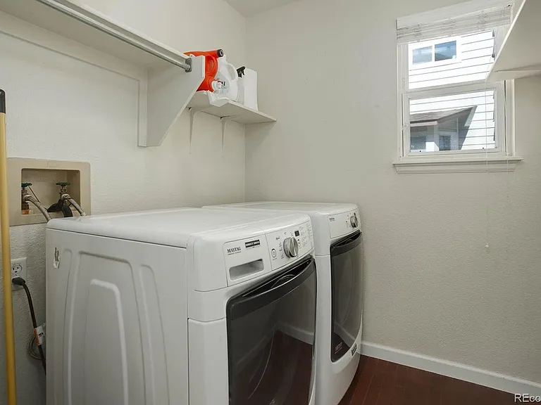 1328 Amherst St — Photo 11
